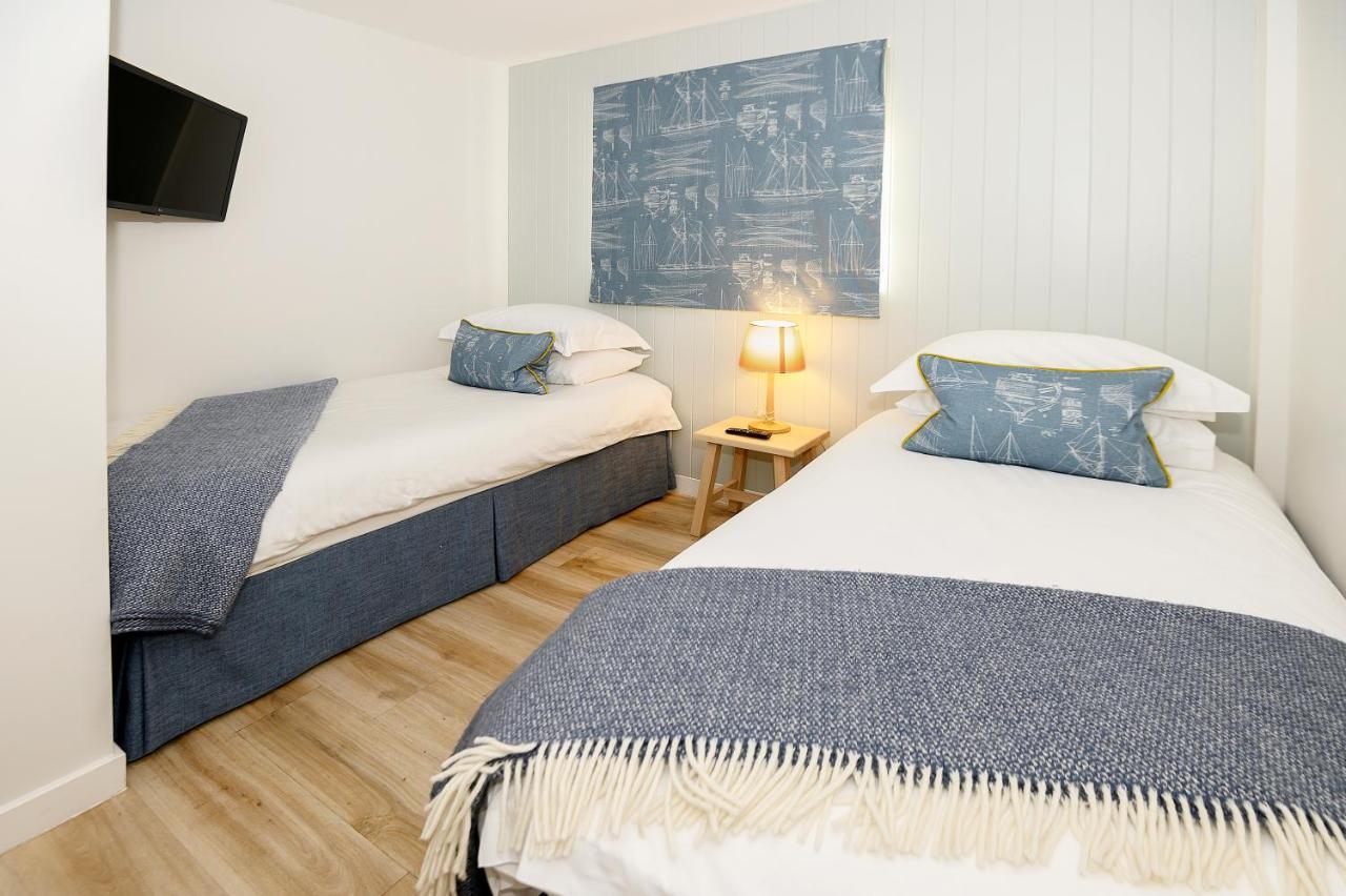 The Salt Lodge Troon Bagian luar foto